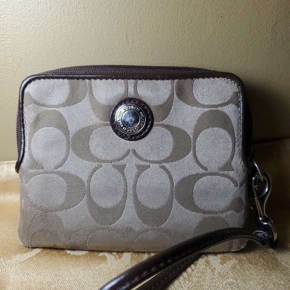 Coach Handbags - Coach Daisy Wristlet Wallet Canvas Leather Zip Top Small Purse